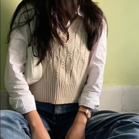 urbanic | Sweaters | Urbanic Sweater Vest | Poshmark
